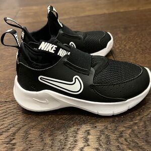 Nike toddler sneakers